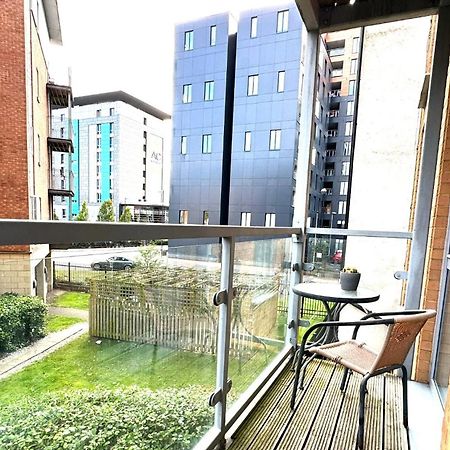 2 Bed Ensuite With Balcony And Free Onsite Secure Parking Manchester Kültér fotó