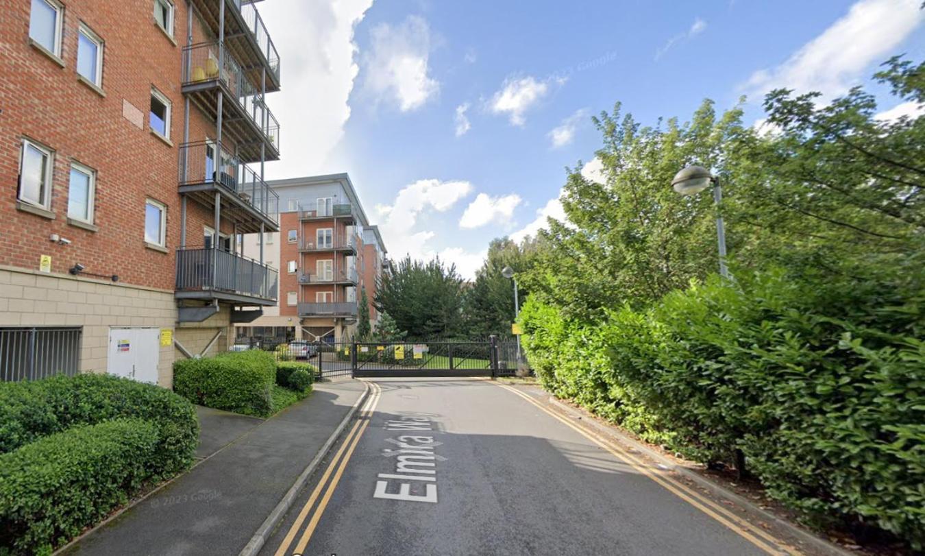 2 Bed Ensuite With Balcony And Free Onsite Secure Parking Manchester Kültér fotó